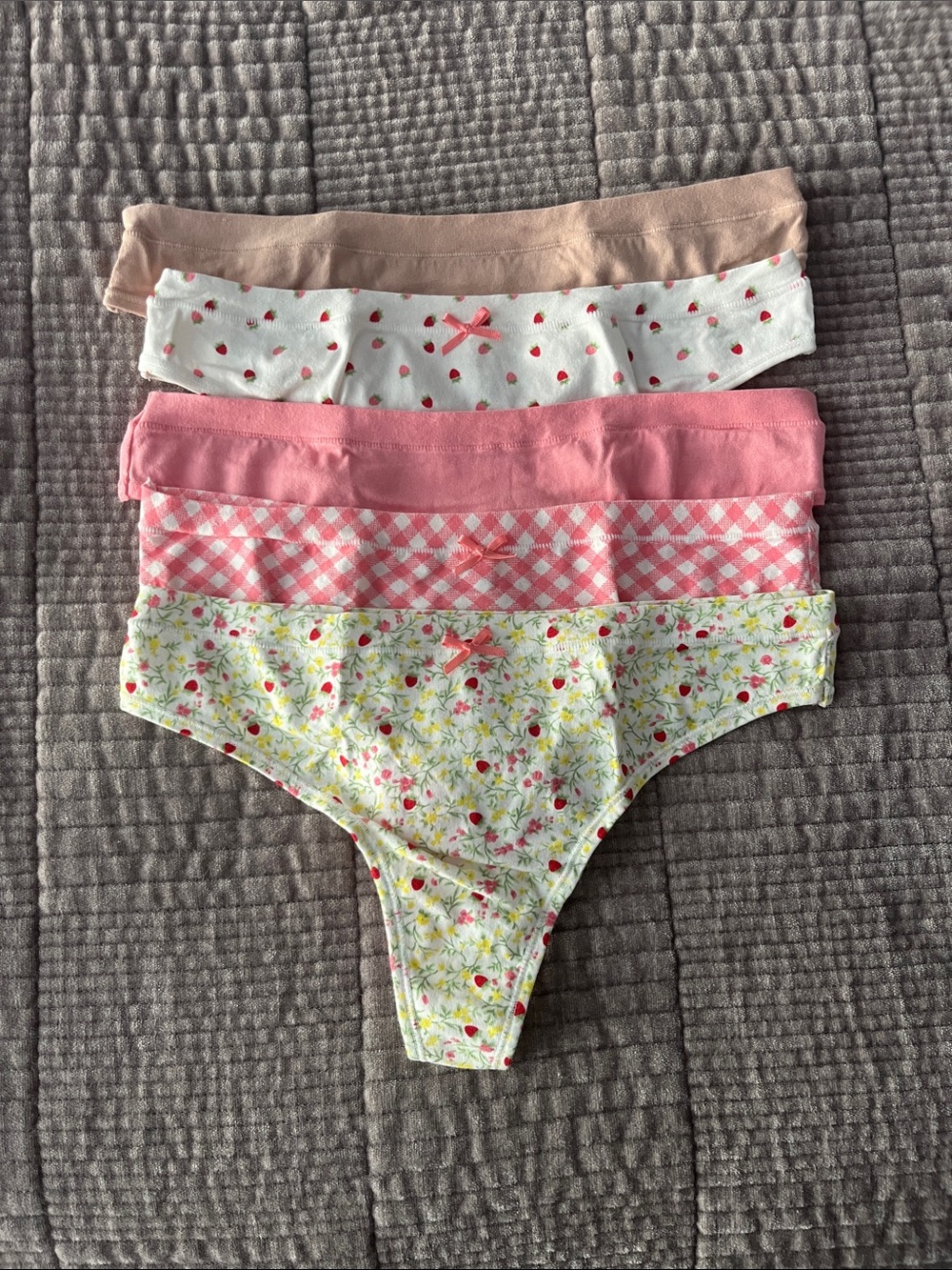 sincerely jules five pack of brand new thongs